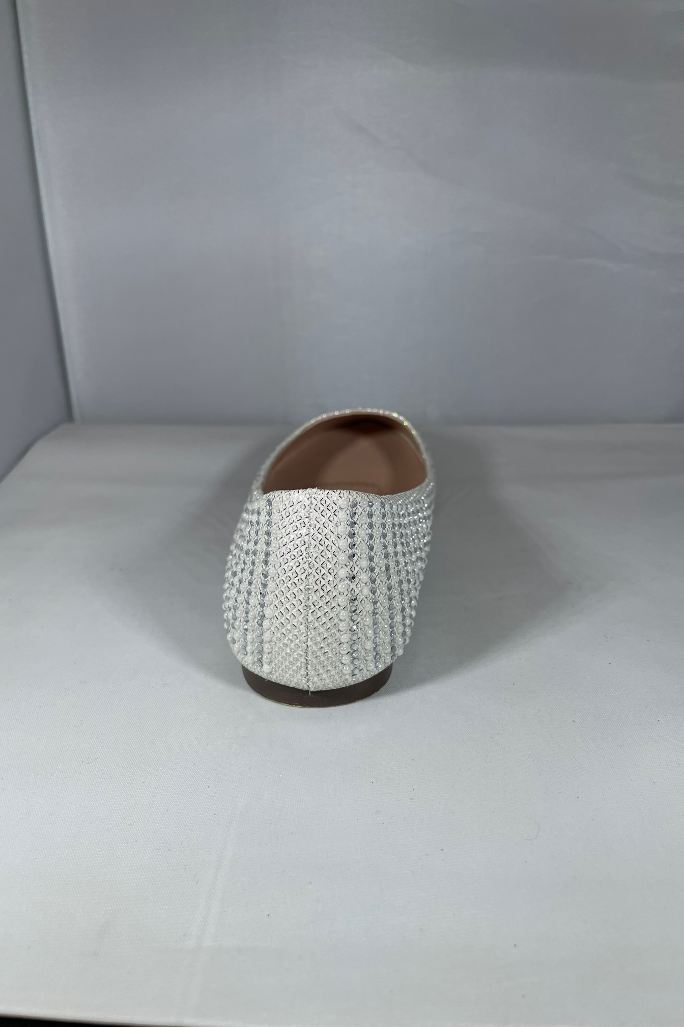 White Shimmer Flat