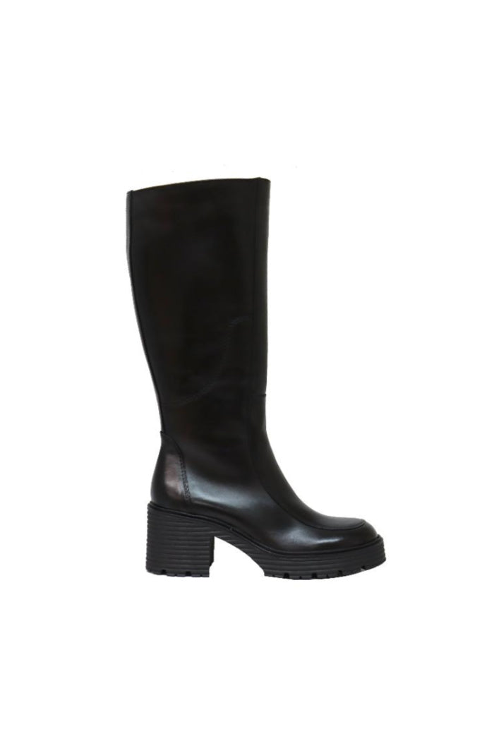 Sarita Boots