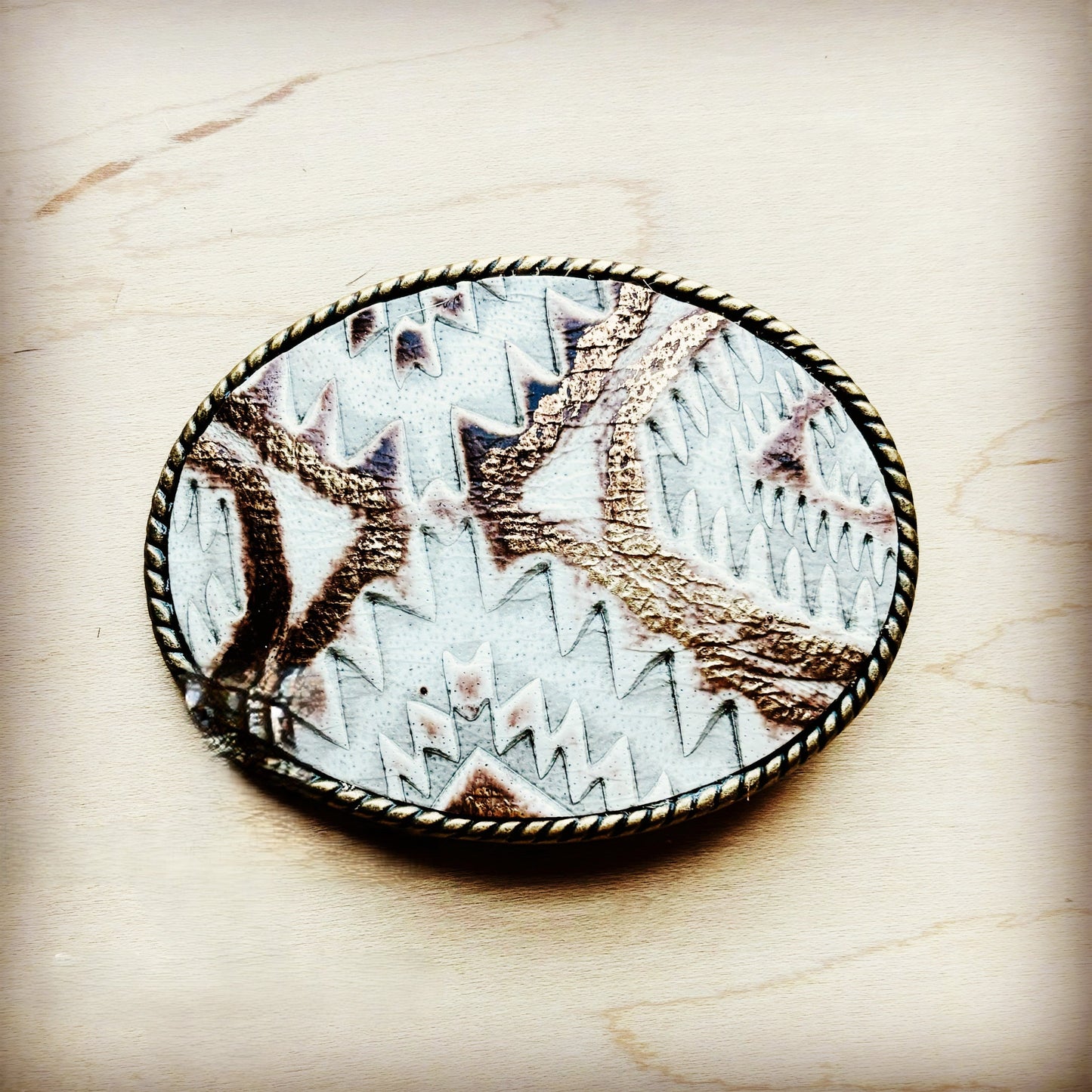 **Rope Edge Leather Belt Buckle Gold Aztec 906i