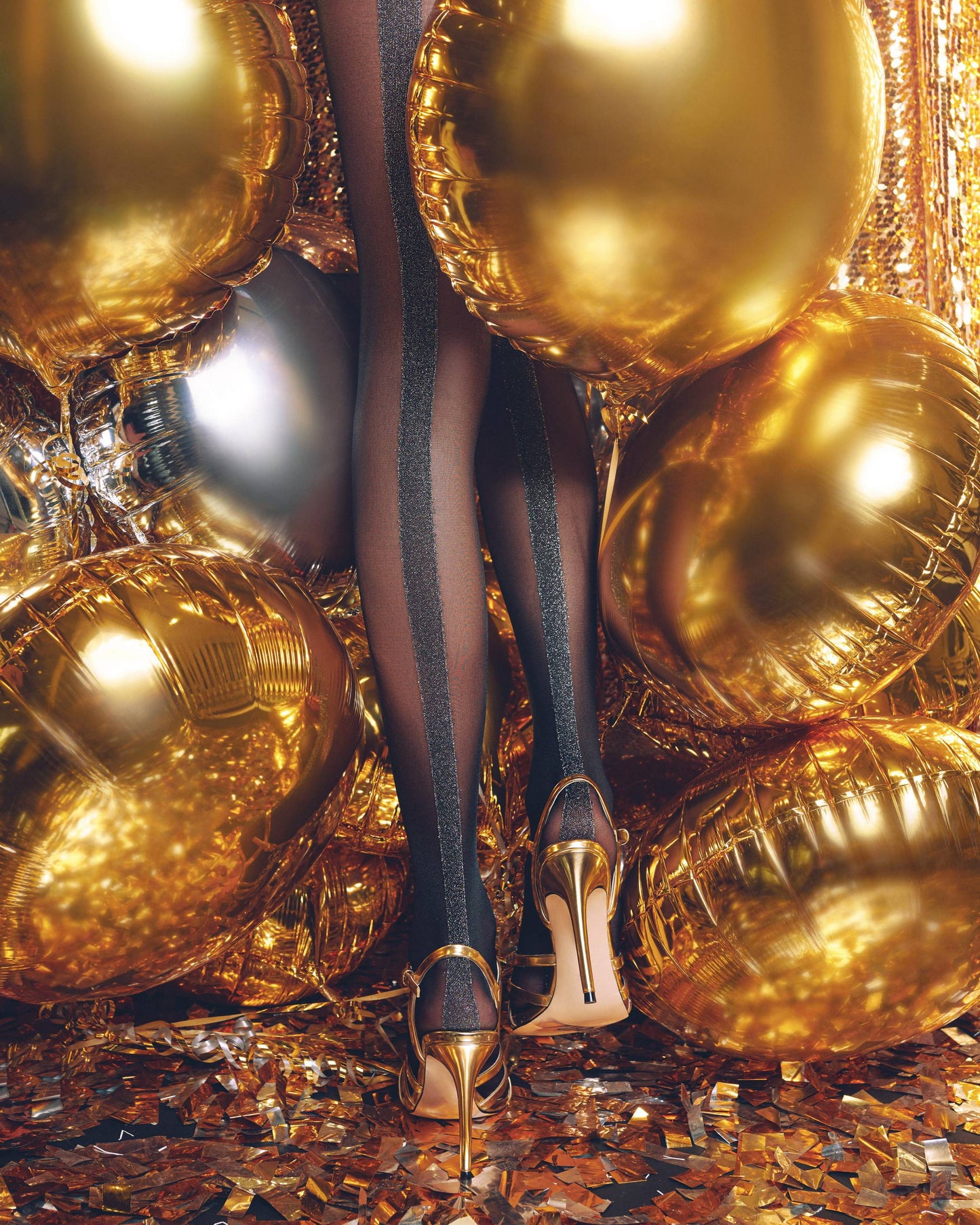 Conte Gloss 20 Den - Fantasy Women's Tights with a wide lurex stripe (18С-105СП)