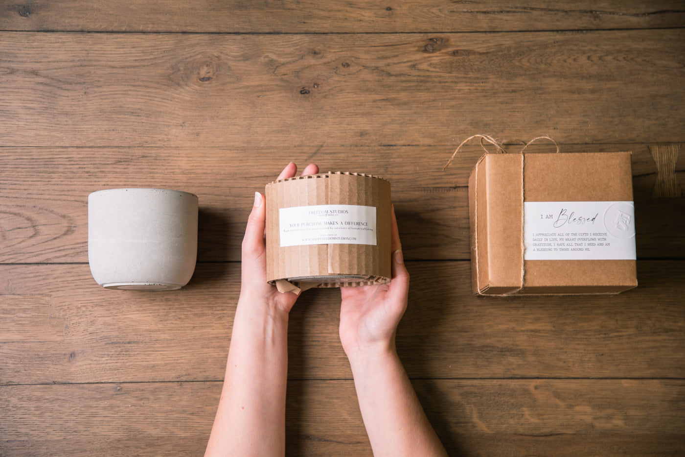 I AM Thankful 22 oz Concrete Candle