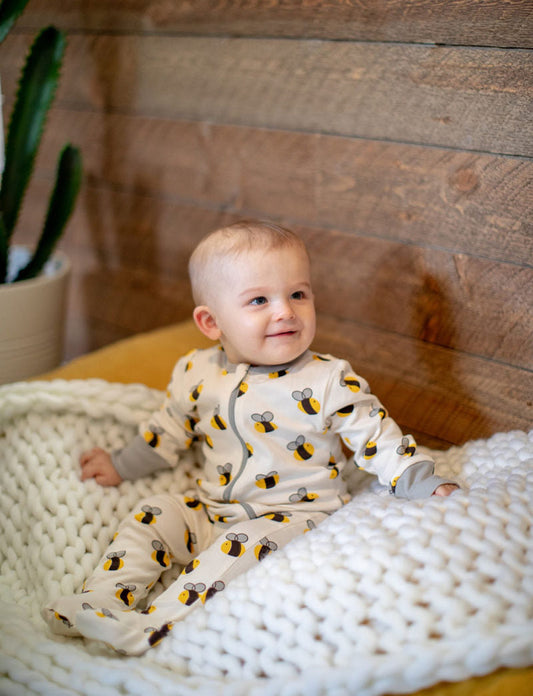 GOTS Certified Organic Cotton Zippy Footed - Bee