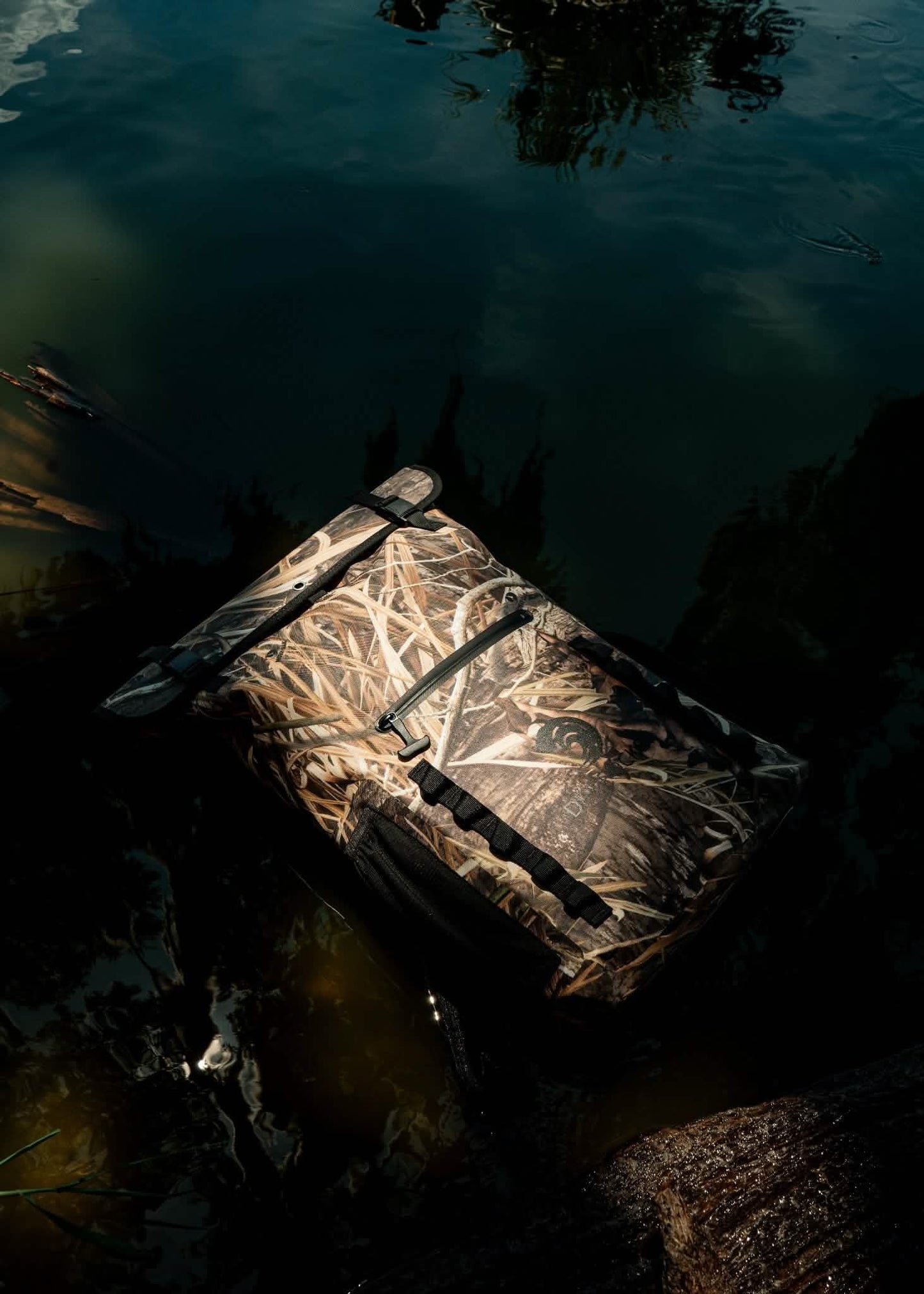 Mossy Oak - 25-Liter, Auto-Sealing, Waterproof, Floating, Scent Proof Dry Bag