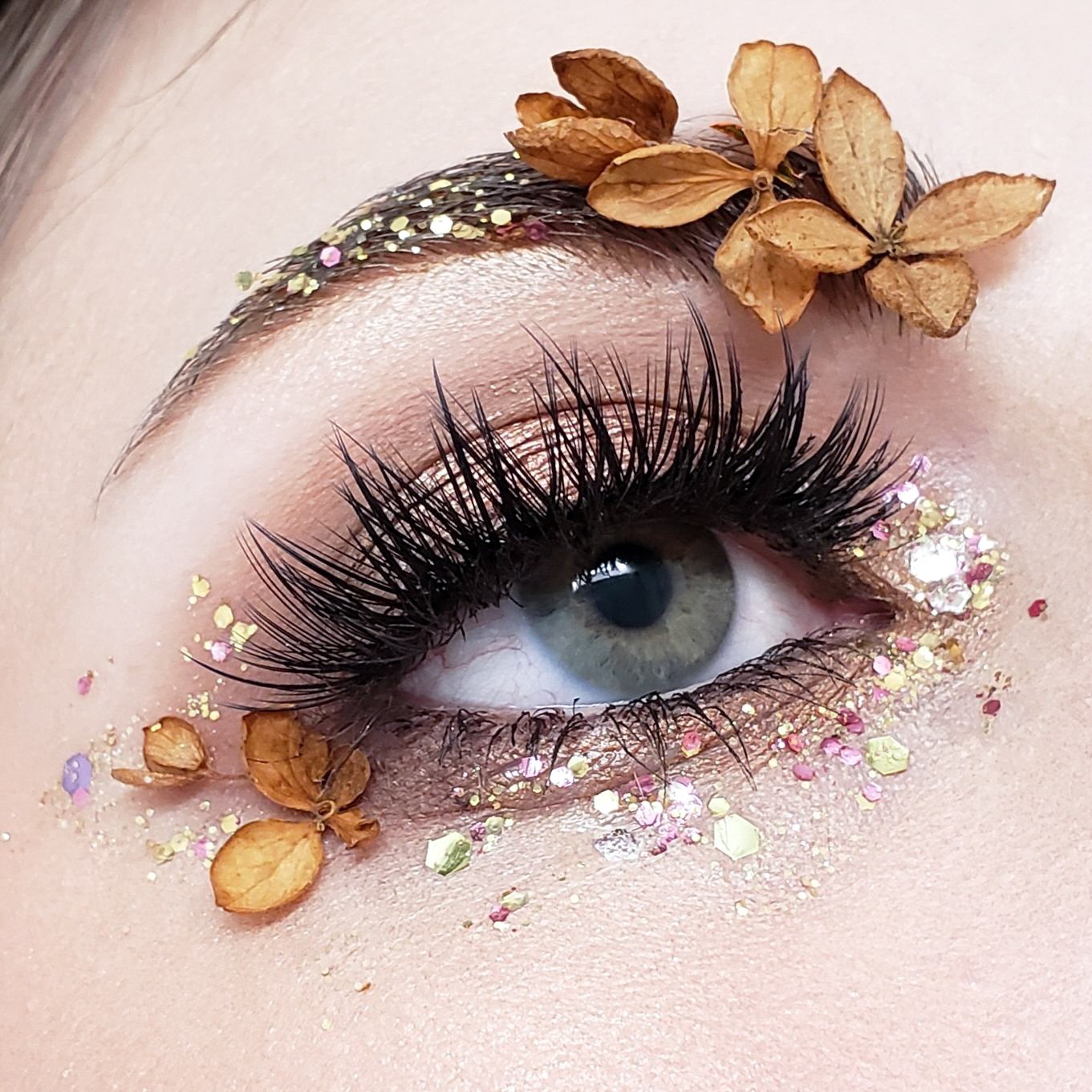 JAVA EYESHADOW PALETTE 35J