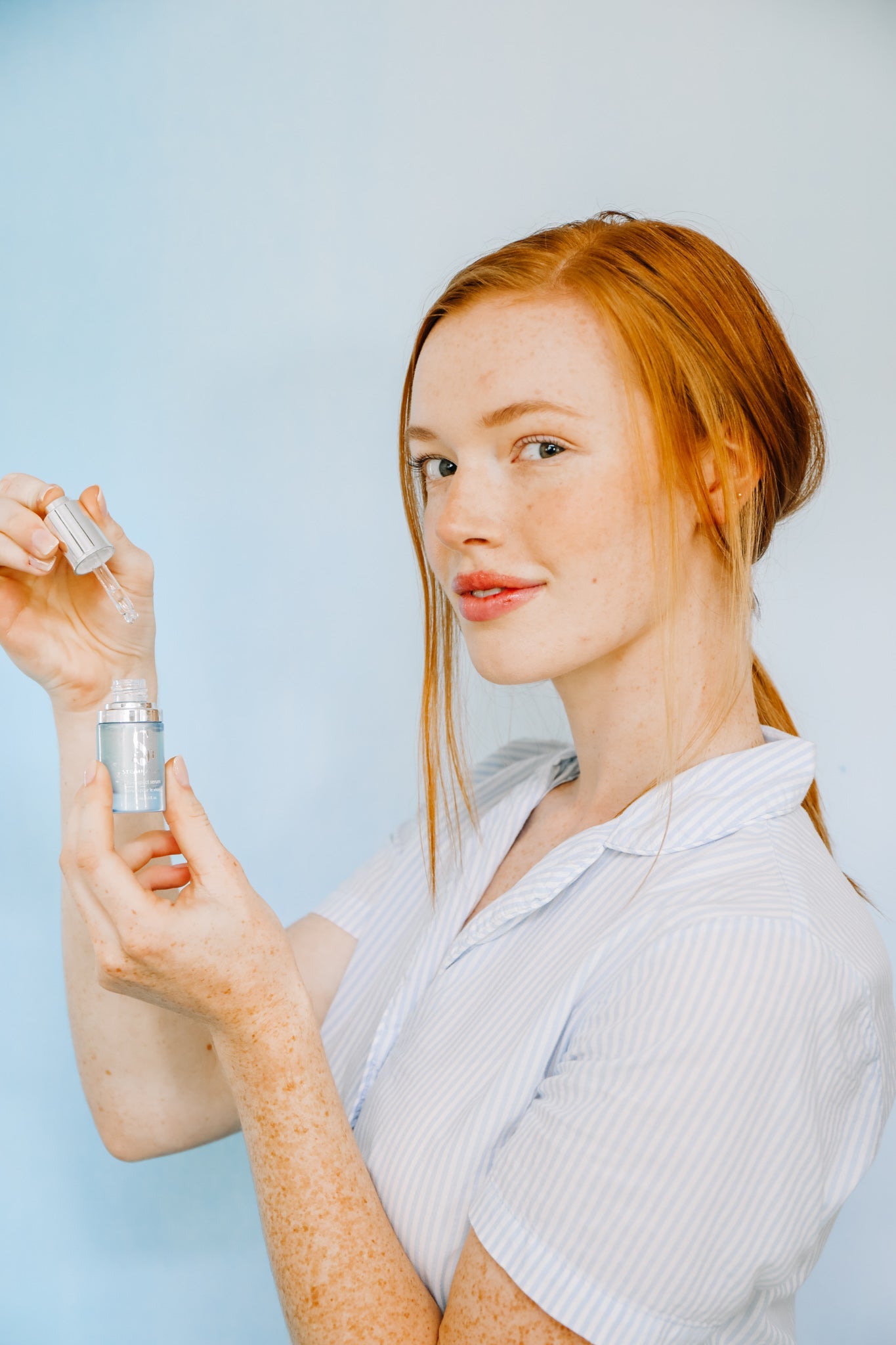 Hi-Impact Illuminating Serum with Hyaluronic Acid, Vitamin C and EGF's - 0.5 oz 15 mL