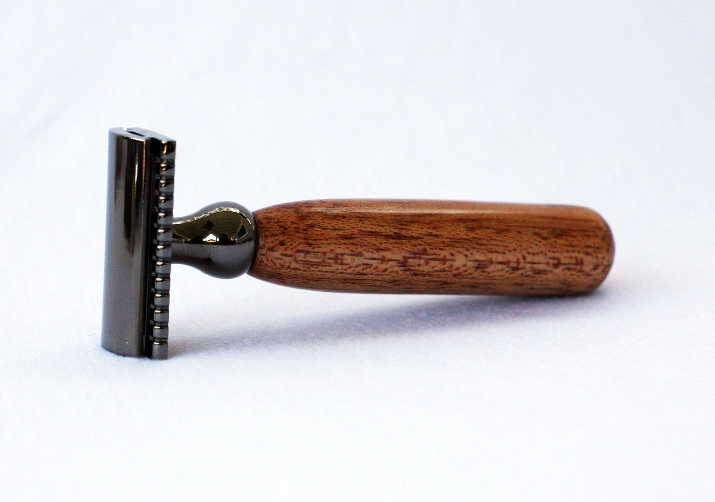Mahogany Wood Double Edge Razor