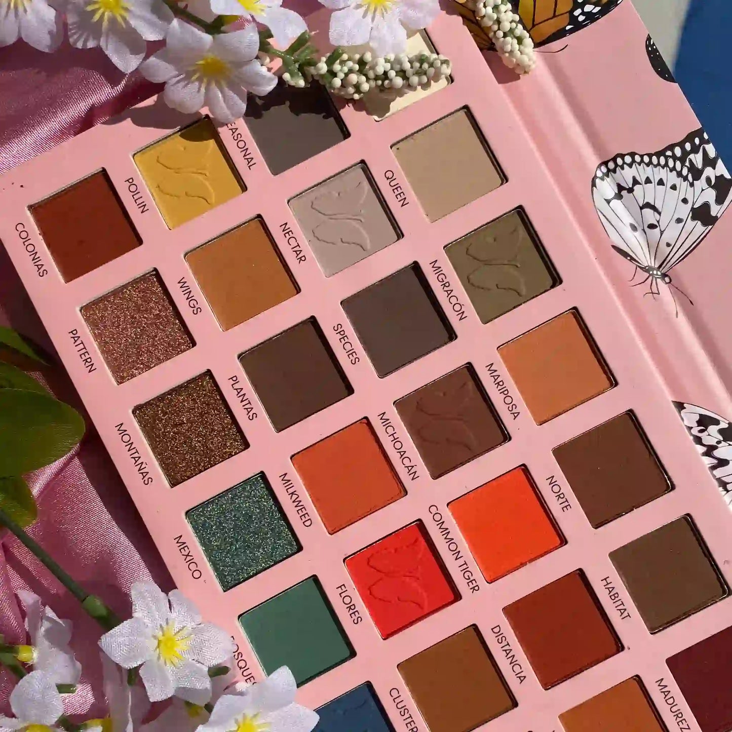 Monarka Eye Shadow Palette