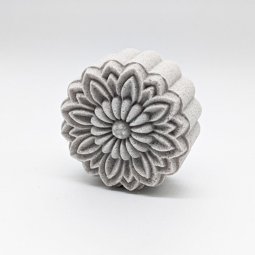 Lavish Lavender Bath Bomb