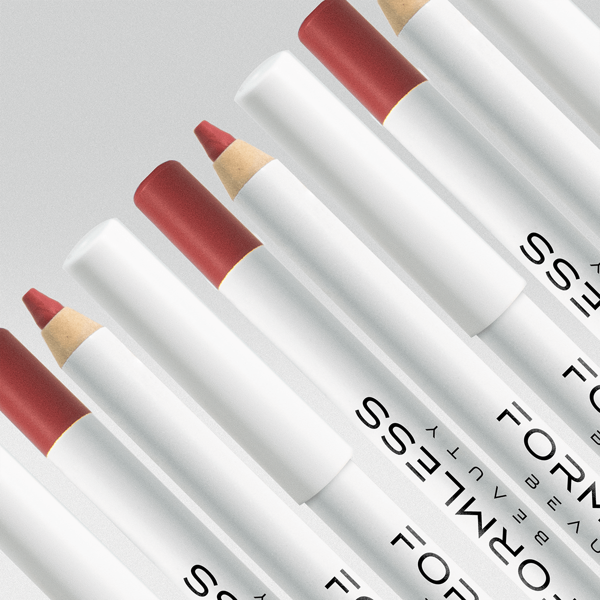 SINGLED OUT LIP LINER