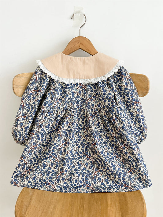 Spring and Autumn Vintage Floral Print Long-sleeved Dress with Lace Collar for Stylish Girls