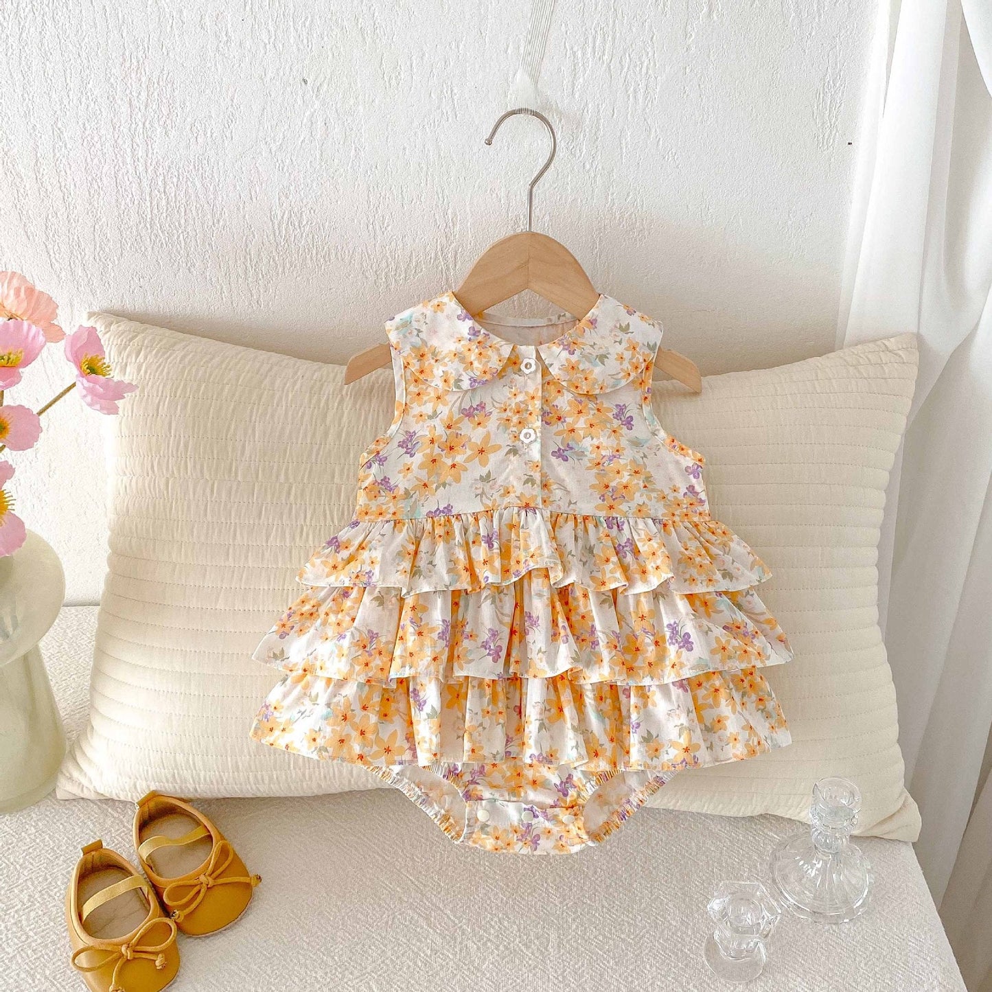 Summer  Arrival Baby Girls Cute Sleeveless Flowers Pattern Ruffle Onesies