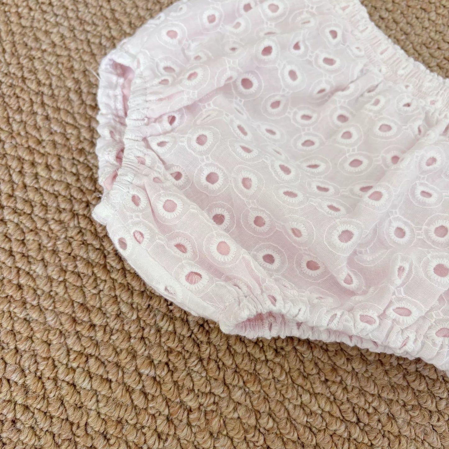 Summer Hot Selling Baby Kids Girls Fly Sleeves Color Patchwork Hollow-out Pattern Top Dress and Bloomers Clothing Set