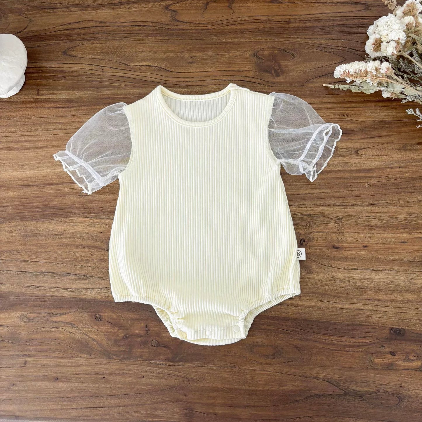 Summer Arrival Baby Kids Girls Sleeveless Floral Pattern Strap Overalls and Beige Onesies Clothing Set