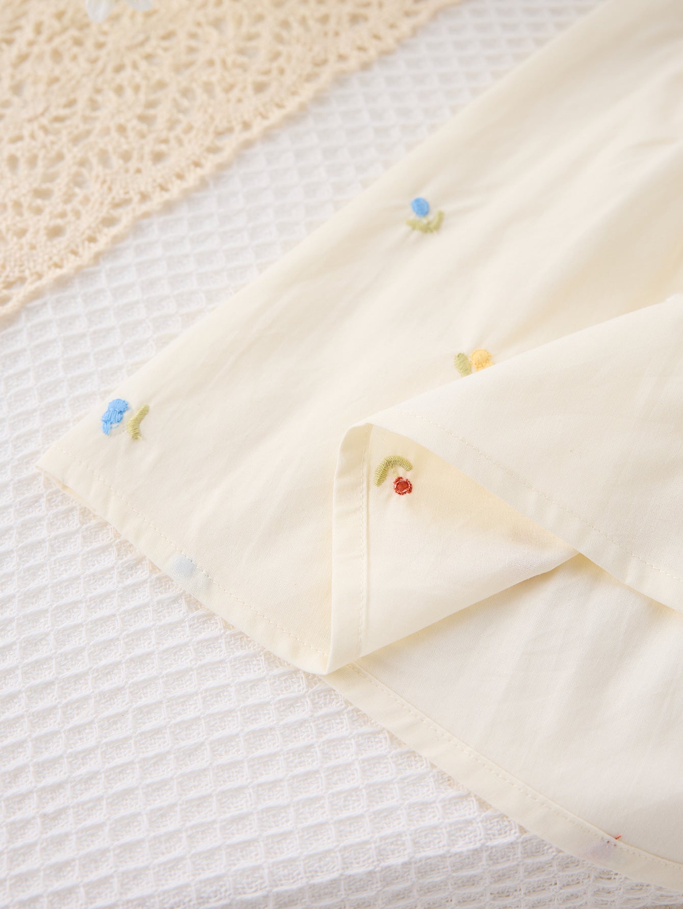 Summer Arrival Colorful Flowers Pattern Fly Sleeves Dress for Stylish Girls