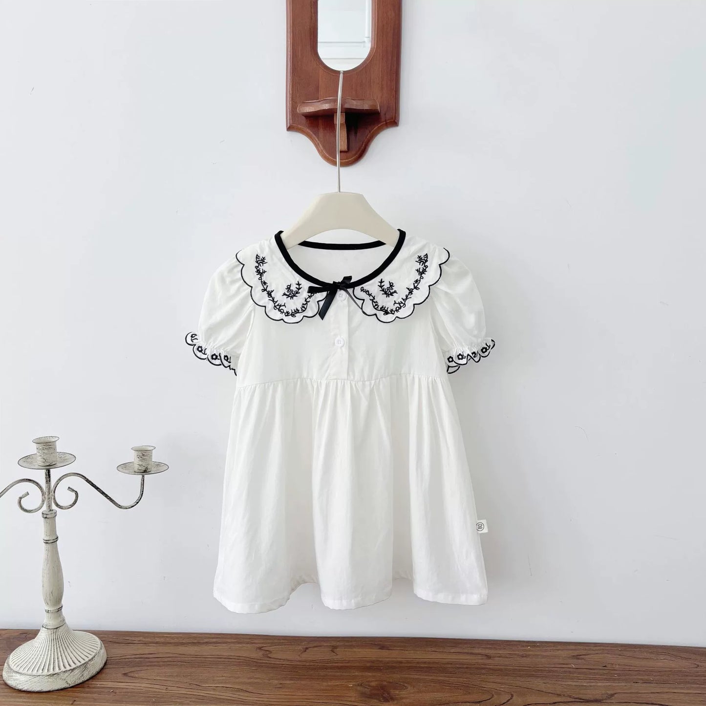 Summer Arrival Baby Girl Vintage Short Sleeves Dress with Flowers Embroidered Collar