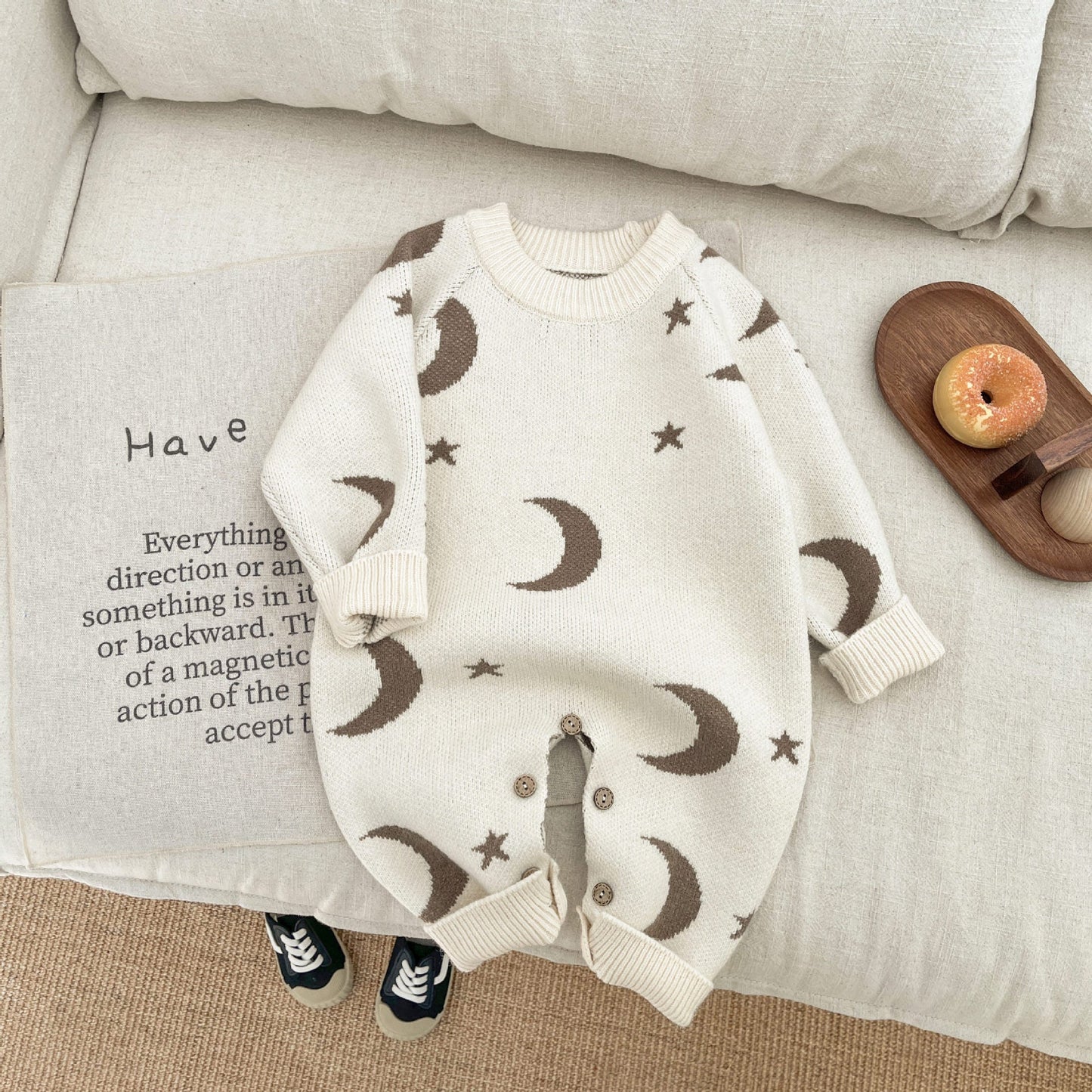 Autumn and Spring Arrival Unisex Baby’s Rainbows and Suns Pattern Knitted Rompers