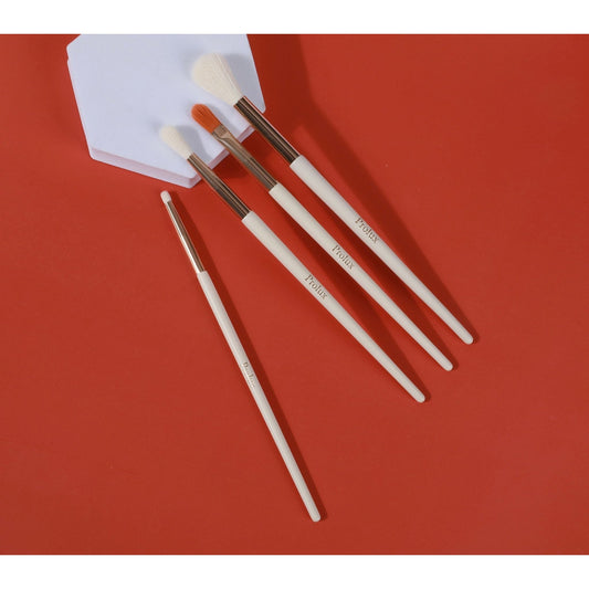 Detailed Eyeshadow Brush