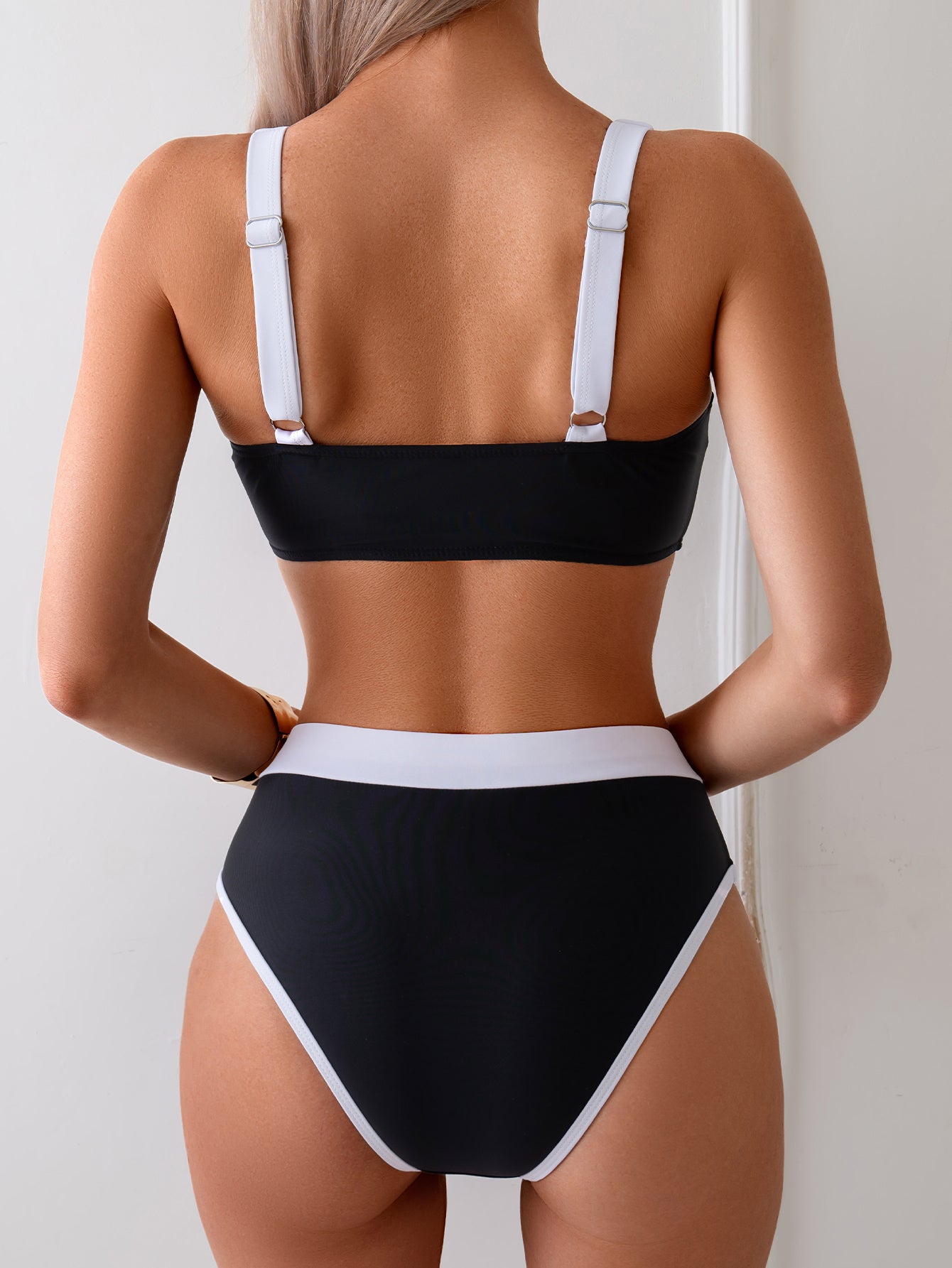 Women's Black And White Color Block Bikini Set, Square Neck Sporty Top & High Waist Bottom, 2 Piece Contrast Trim Swimsuit