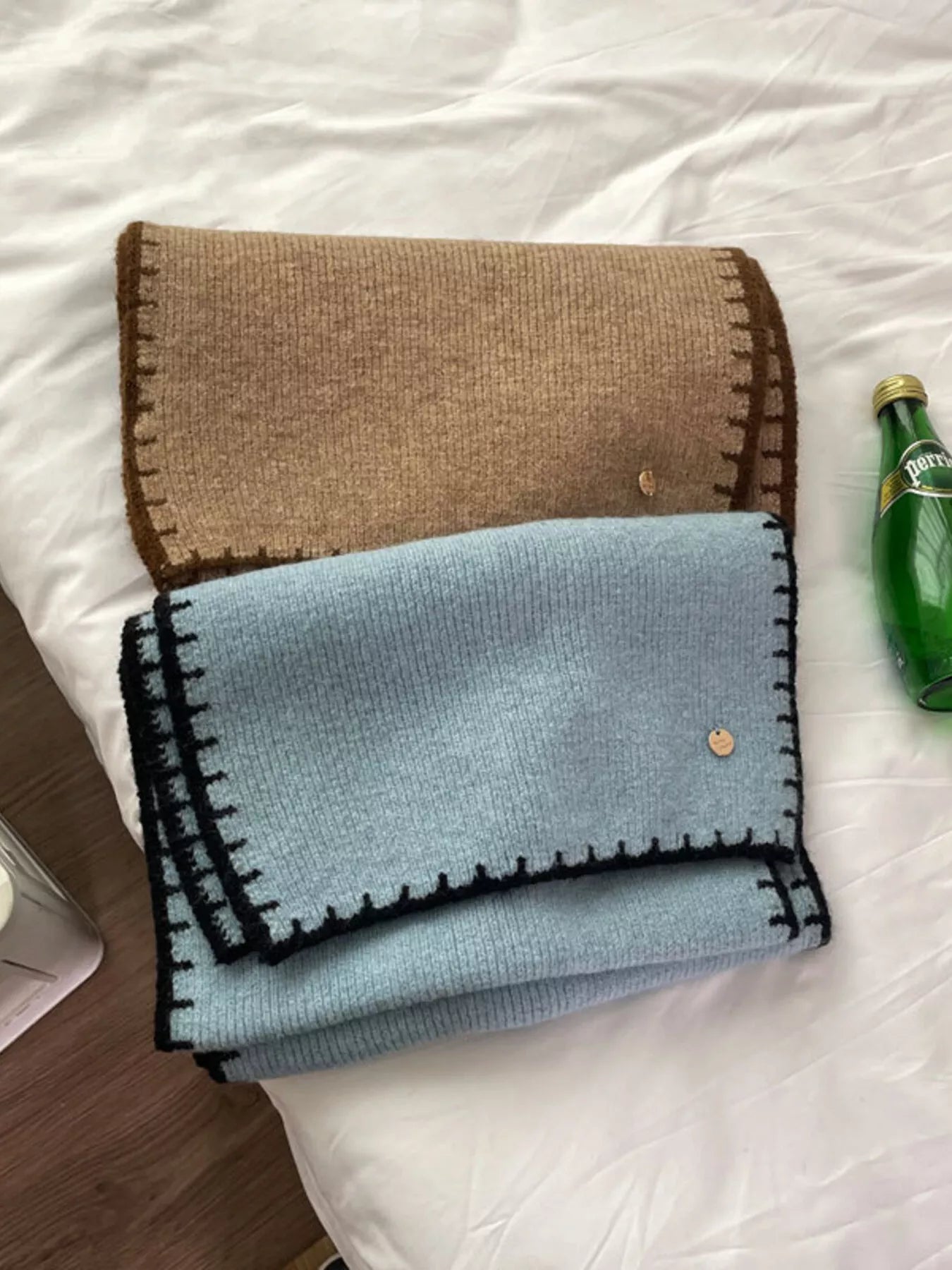 Contrast Trim Knit Scarf