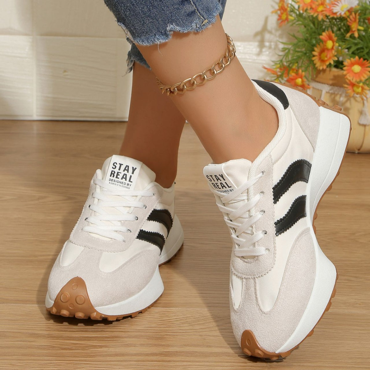 Round Toe Lace Up Sneakers