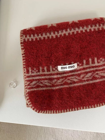 Vintage Pattern Knitted Scarf