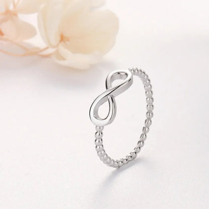 Number 8 Zircon 925 Sterling Silver Ring