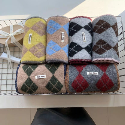 Argyle Pattern Warm Scarf