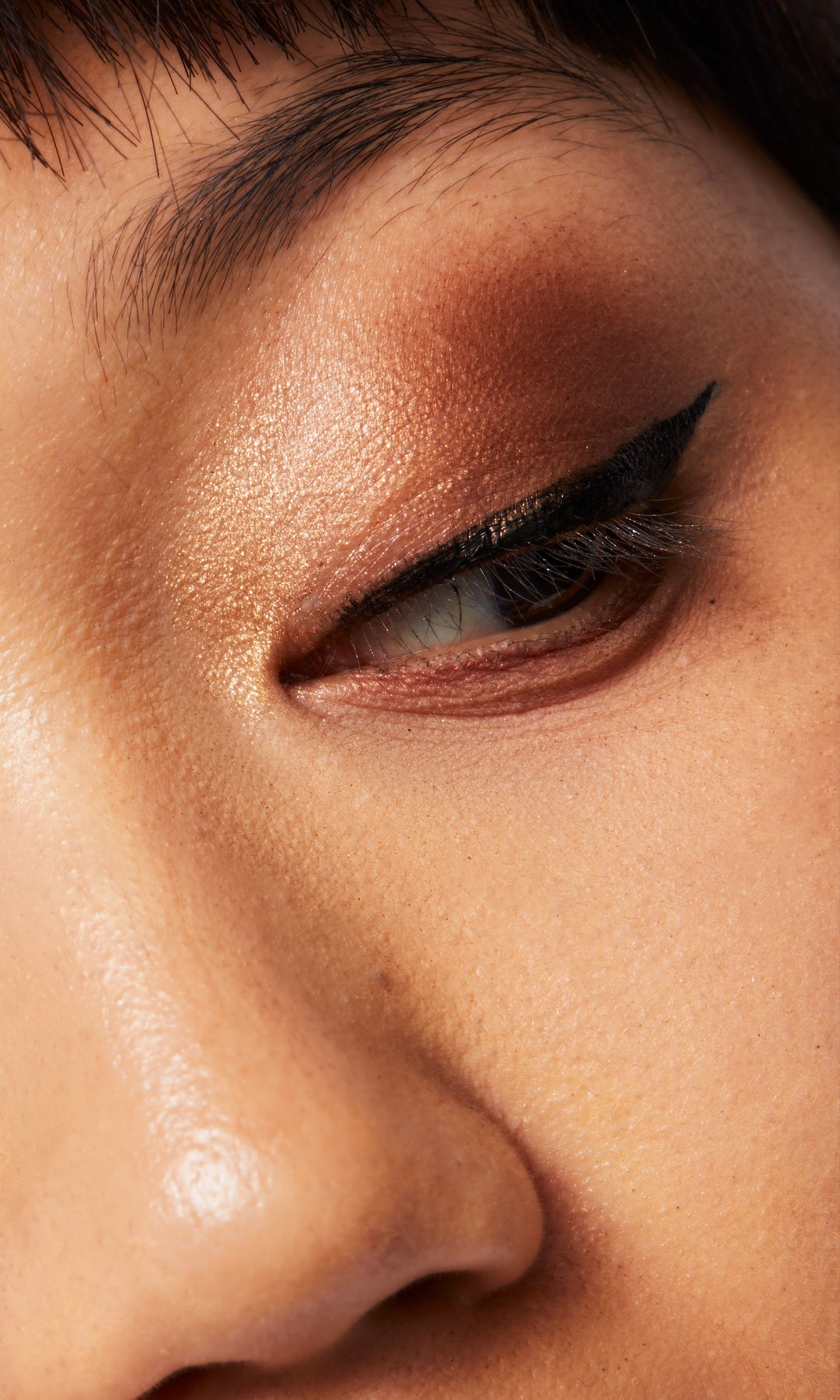 Afro.Dis.Iac Liquid Eyeliner