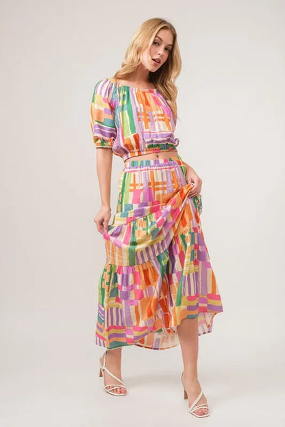 And The Why Puff Sleeve Elastic Edges Geo Printed Crop Top