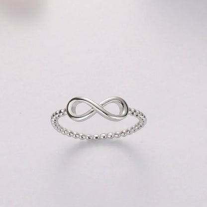 Number 8 Zircon 925 Sterling Silver Ring