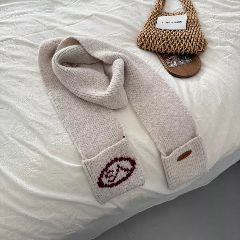 Cute Knitted Scarf with Pockets