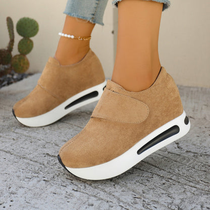 Round Toe Platform Sneakers
