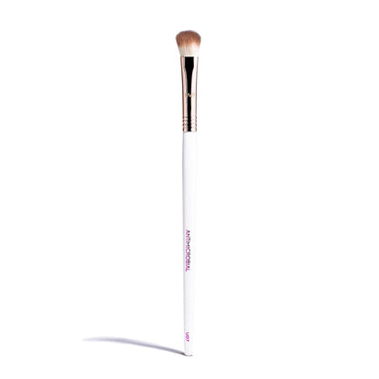 Pro Antimicrobial Tapered Blending Brush U07