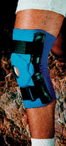 Neoprene Hinged Knee Brace with Open Patella - Sportaid (15-17 in) - Medial/Lateral Support