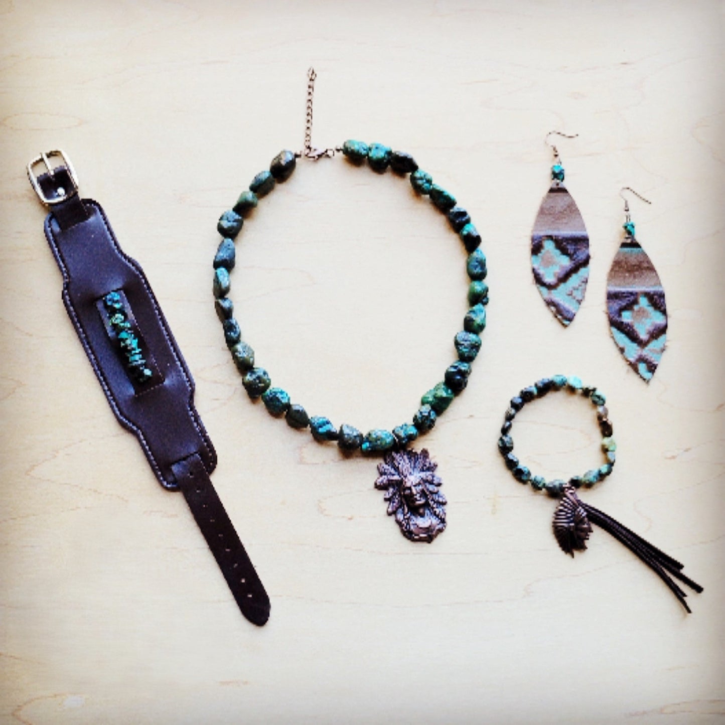 **Natural Turquoise Stretch Bracelet w/ Indian Charm 809u