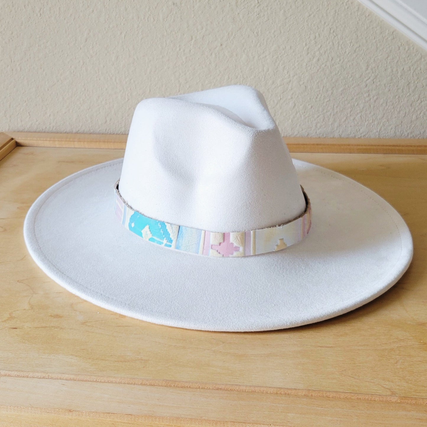 **Pastel Navajo Embossed Leather Hat Band Only 950o
