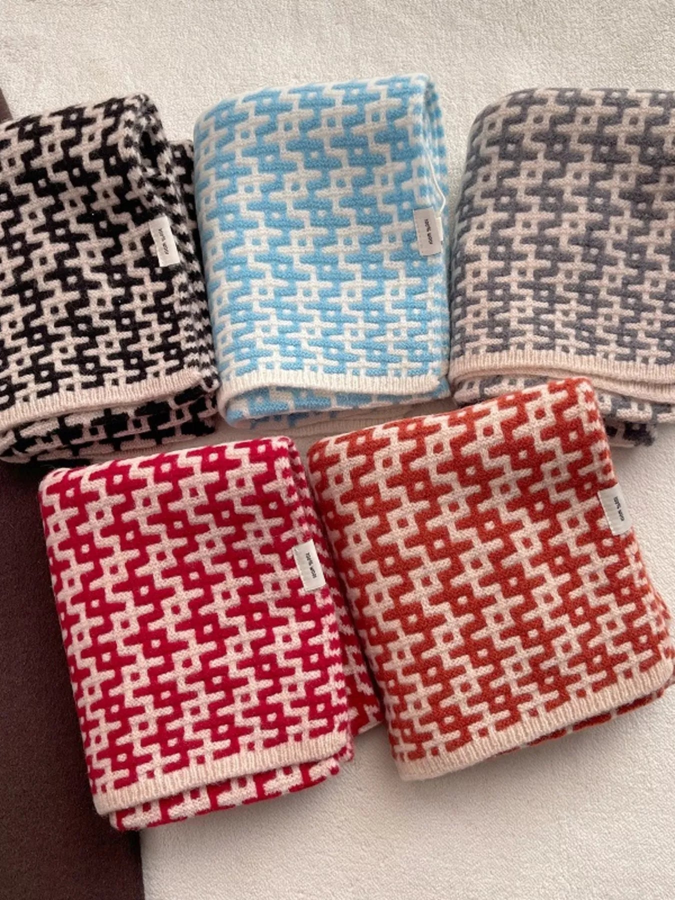 Wool Geometric Pattern Knitted Warm Scarf