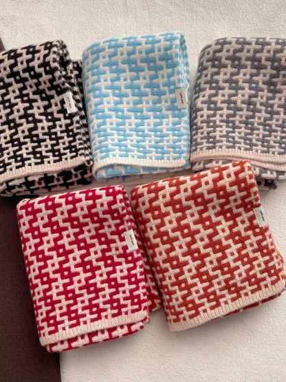 Wool Geometric Pattern Knitted Warm Scarf