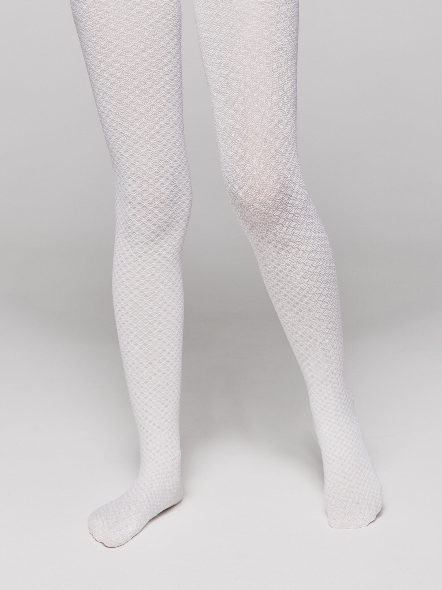 Conte Emily 40 Den - Fantasy Openwork Ajour Tights For Girls - 4yr. 6yr. 8yr. 10yr. 12yr. (20С-112СП)