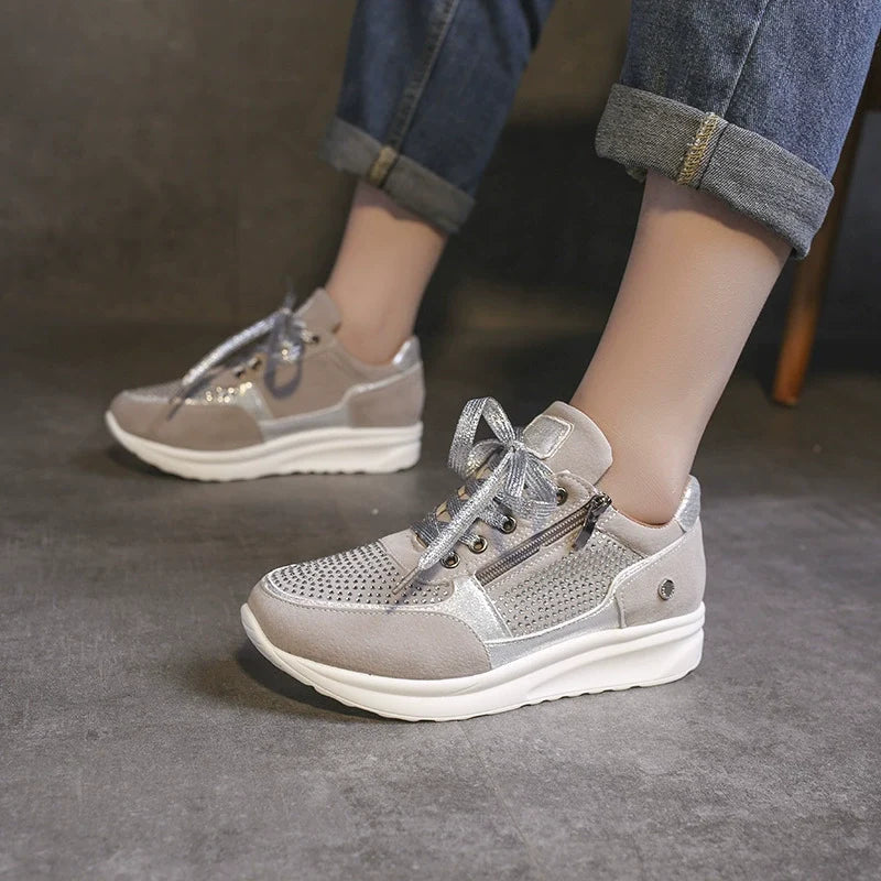 Lace Up Round Toe Sneakers