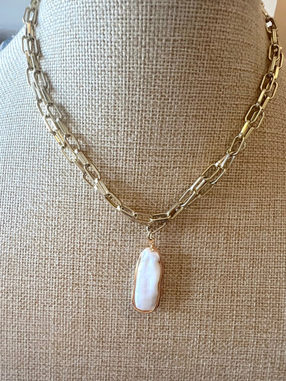 Freshwater Pearl Pendant Necklace