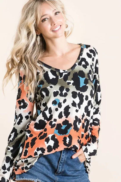 BiBi Gradation Leopard Print Soft Knit Deep U Neck Top