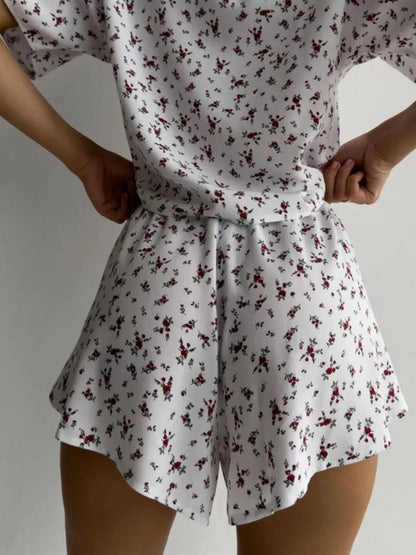 Floral Print Relaxed Fit Top and Shorts Lounge Set