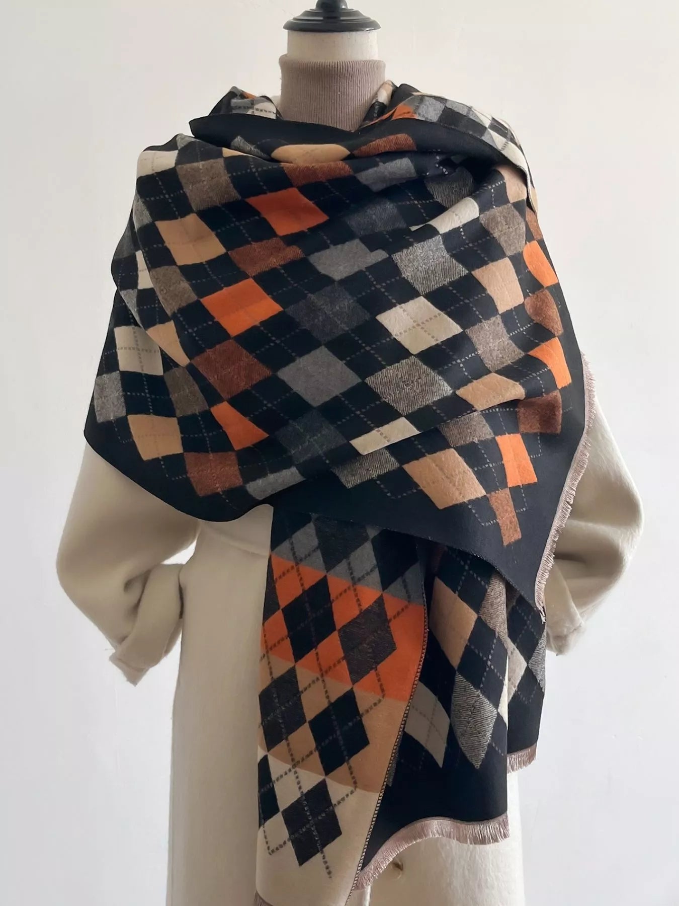 Diamond Pattern Warm Scarf