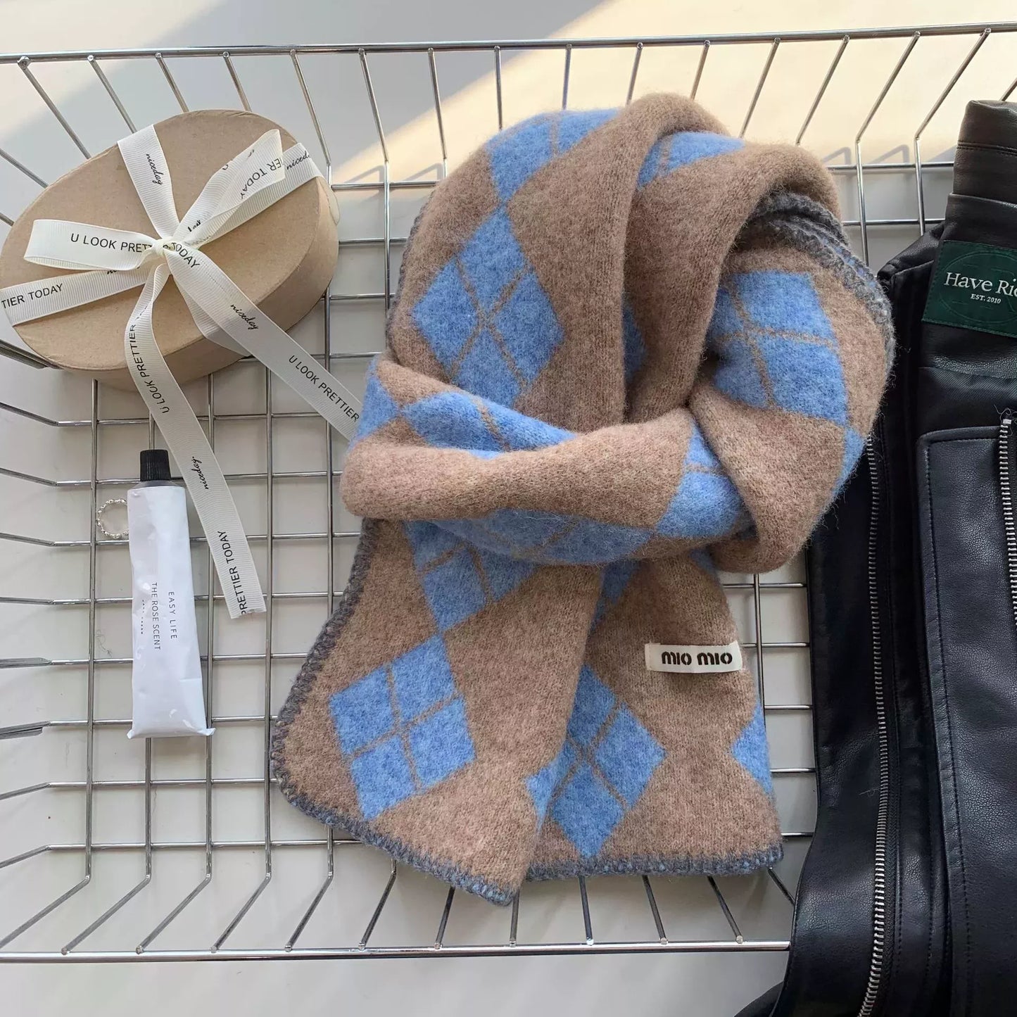 Argyle Pattern Warm Scarf