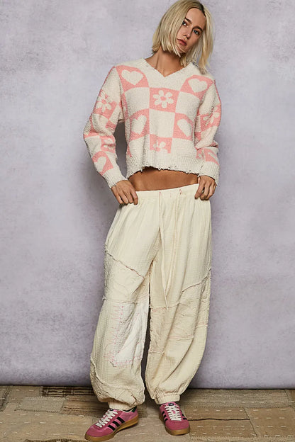 POL V-Neck Heart Pattern Checkered Sweater