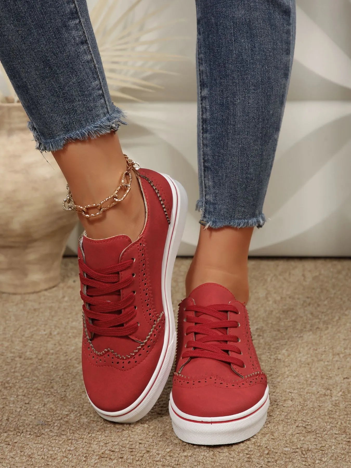 Lace Up Round Toe Platform Sneakers