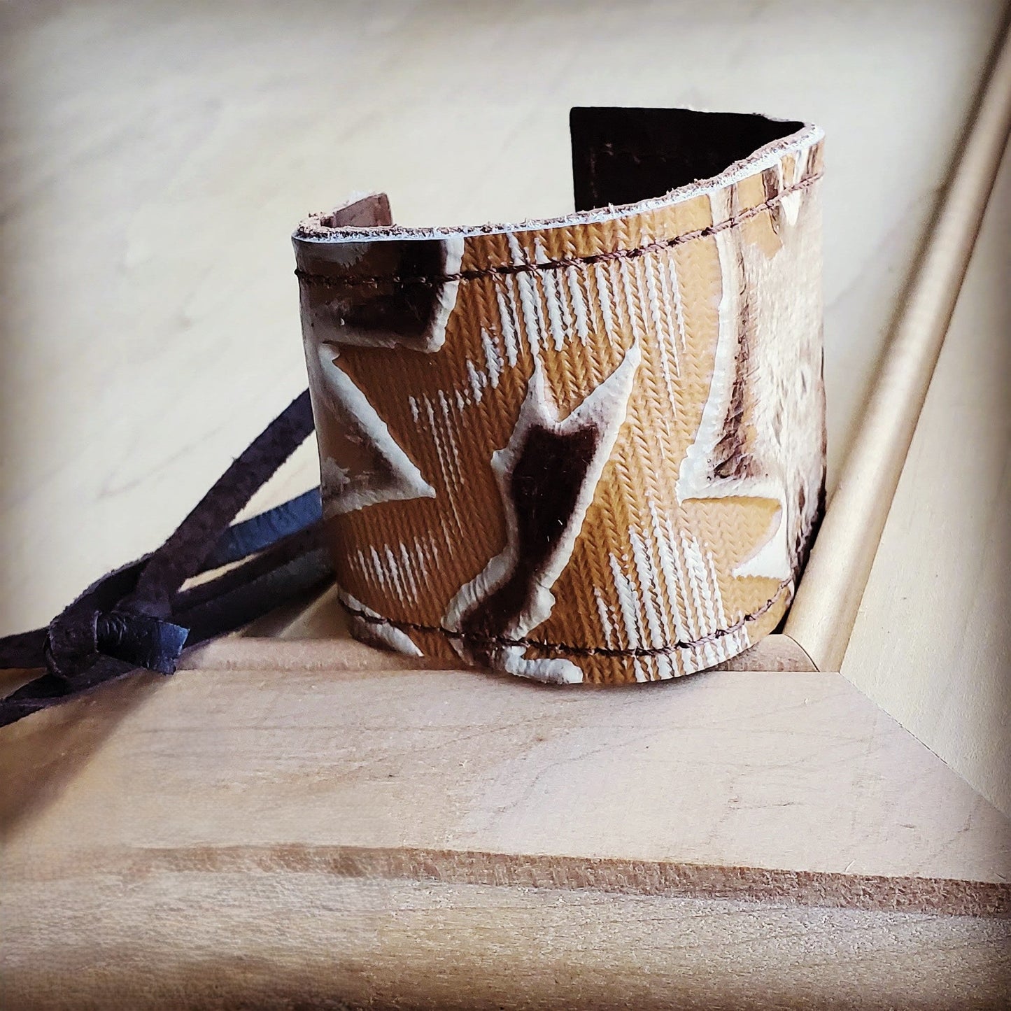 **Wide Leather Cuff in  Brown and Sienna Laredo 013b