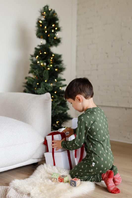 Evergreen Dreams 2pc Bamboo Pajamas *Sizes 0/3 through 6/12 months Left