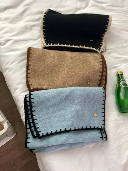 Contrast Trim Knit Scarf